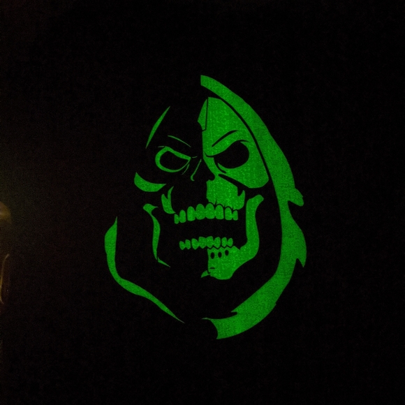 NWT Glowing Skeletor T Shirt Men's Medium - Picture 8 of 9
